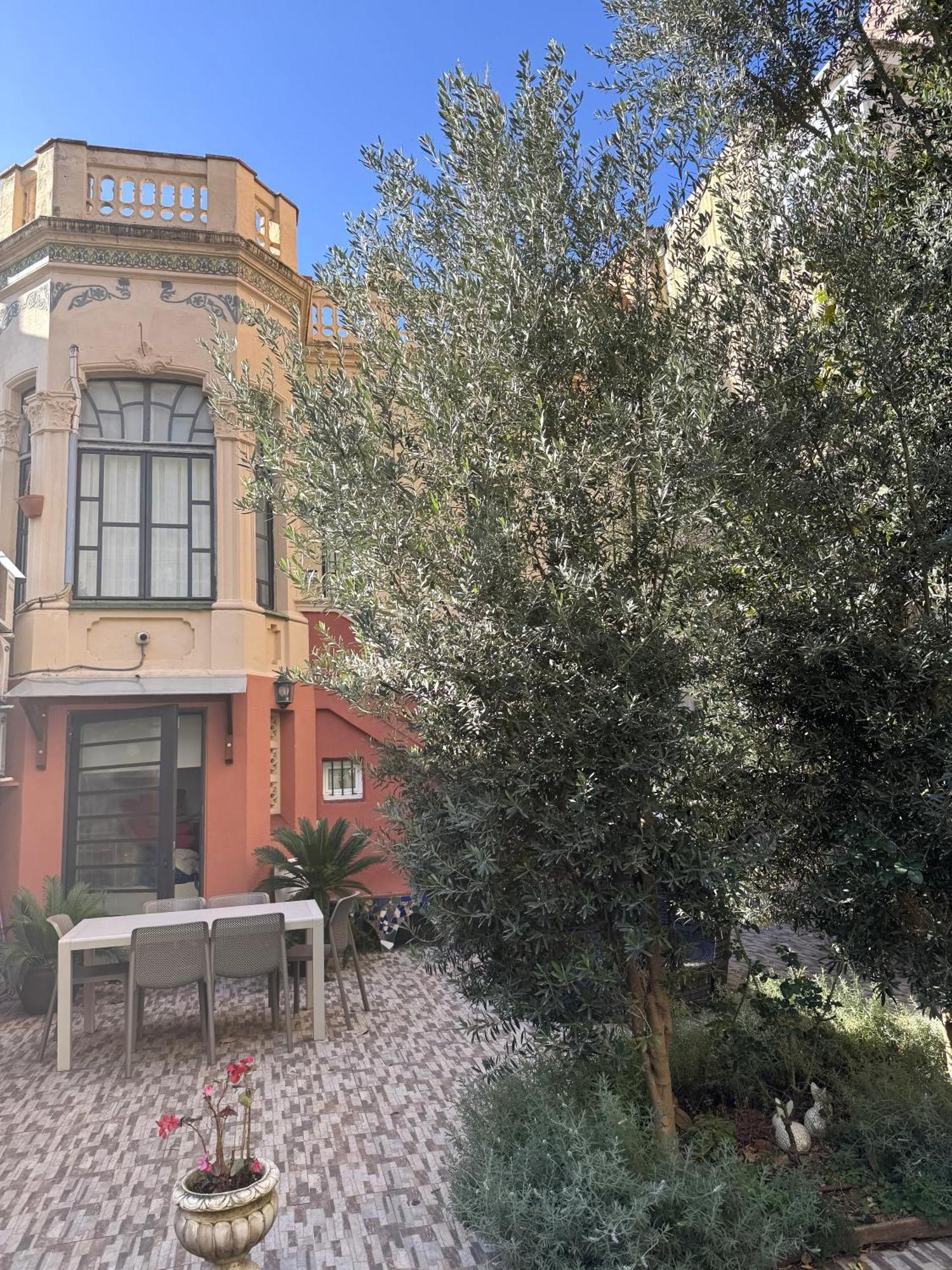 Villa Modernista Barcelona Exterior foto